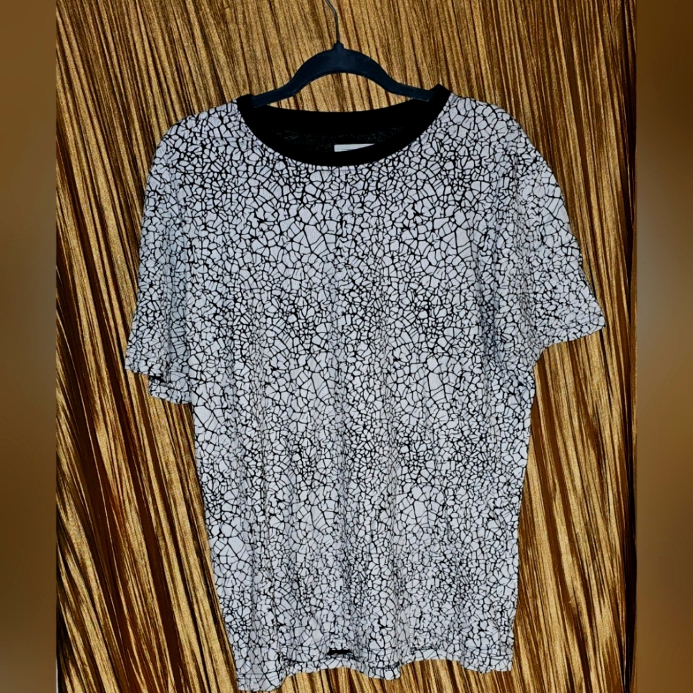 Cracked Effect Tshirt M